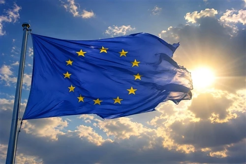 EU Memperuntukkan Jaminan €5 Bilion Untuk Menyokong 15 GW Bahan Boleh Diperba...